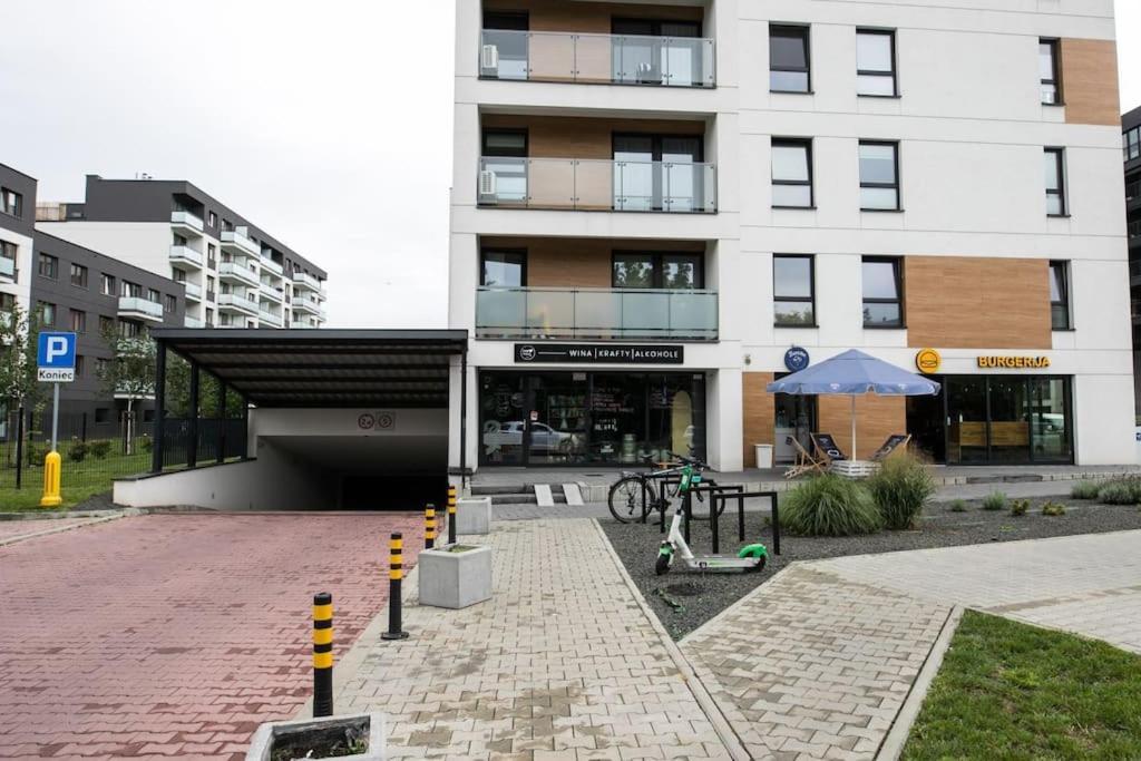 Nowoczesny Apartament Dabska Arena / Parking Krakow Bagian luar foto